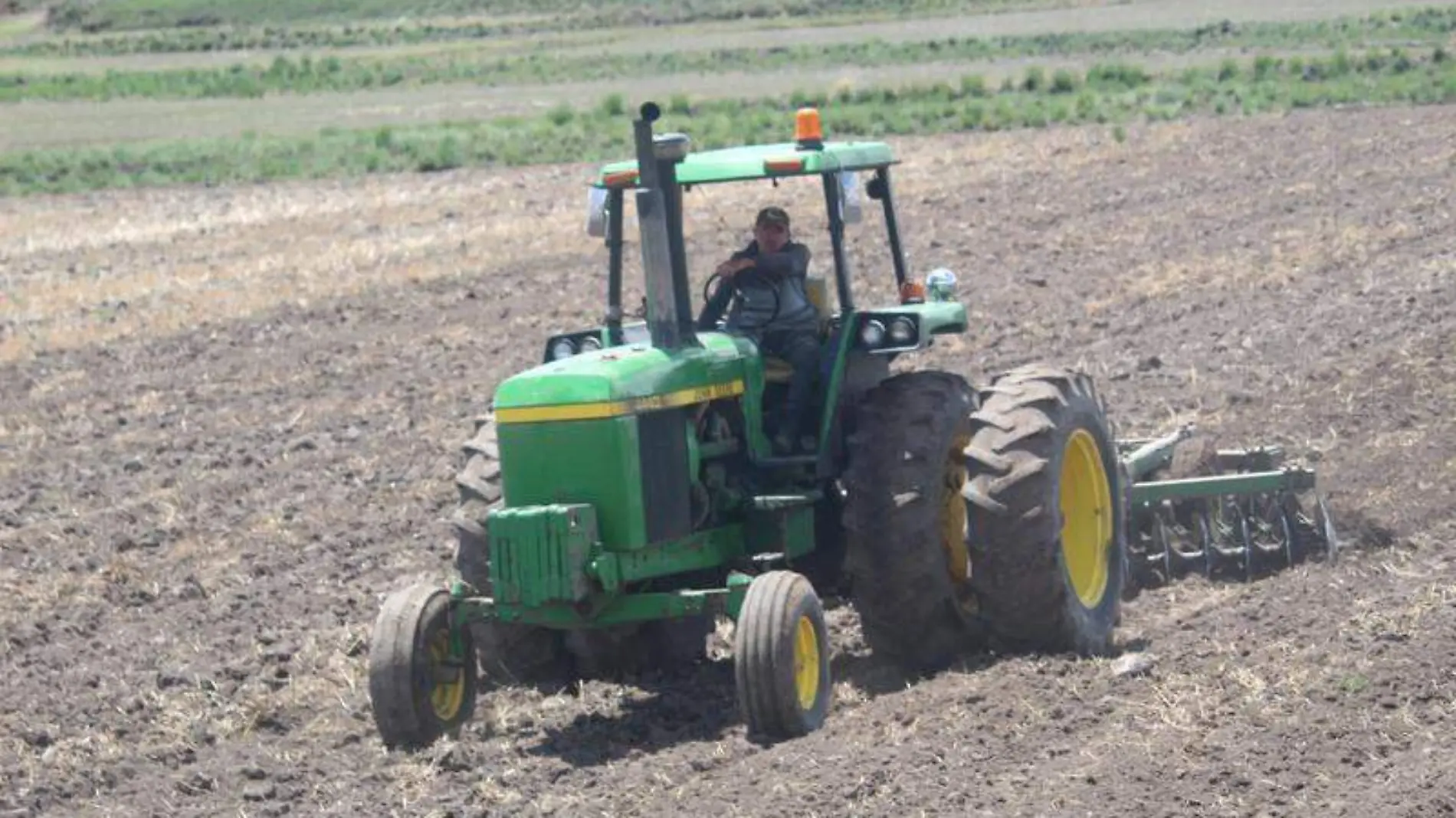 campo tractor